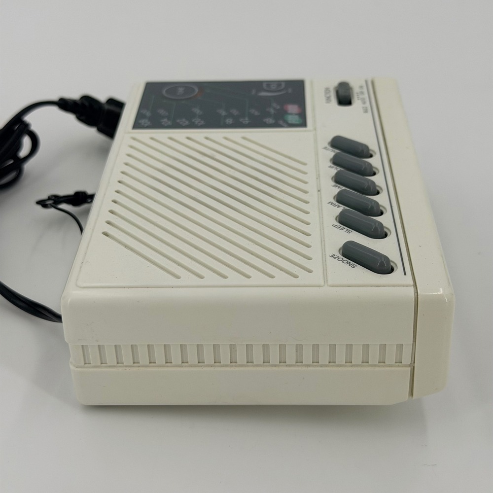 Technidyne Alarm Clock Radio Unisex OS White working Vintage AM/FM TD-289 - Picture 3 of 6